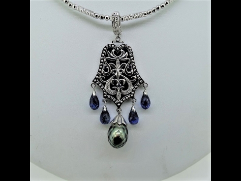 K18WG南洋黒蝶真珠（カット）ペンダント