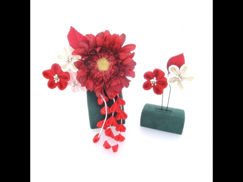 つまみ細工　コーム＆Ｕピン２点セット(赤)