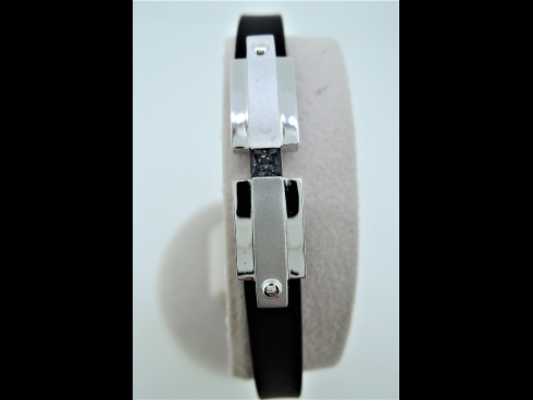 K18WGラバ－アレキサンドライト（0.293ct）バングル