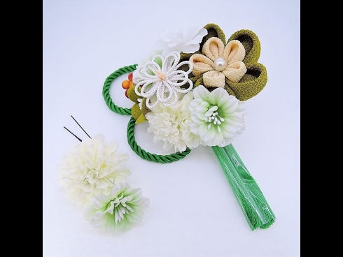 ちりめん梅つまみ細工コーム2点セット 　グリ－ン