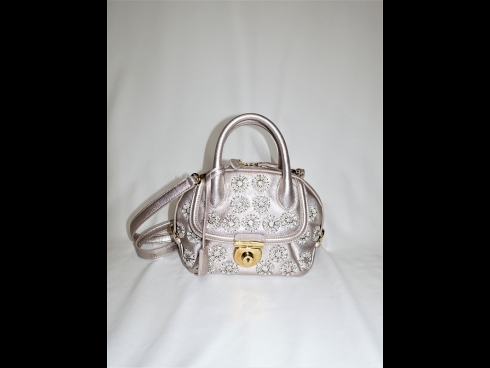 フェラガモ　　ミニポシェット　（美品）