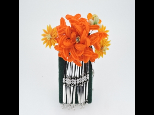 つまみ細工　ビラ付コーム(オレンジ)