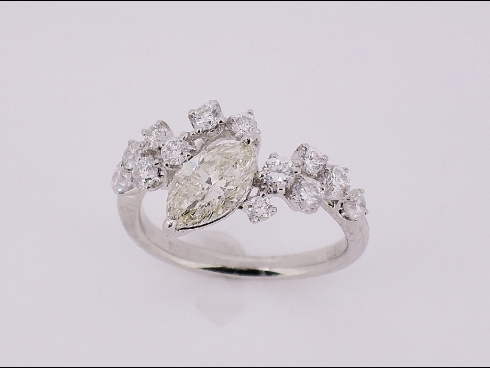 Ptダイヤモンド リング