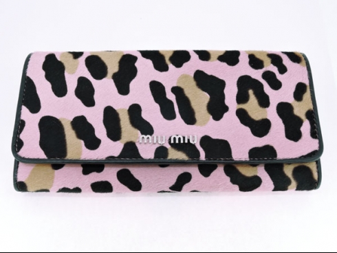 ミュウミュウ　長財布　　（USED)