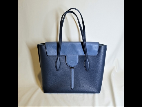 TOD’S　レザ－ト－トバッグ（新品同様）