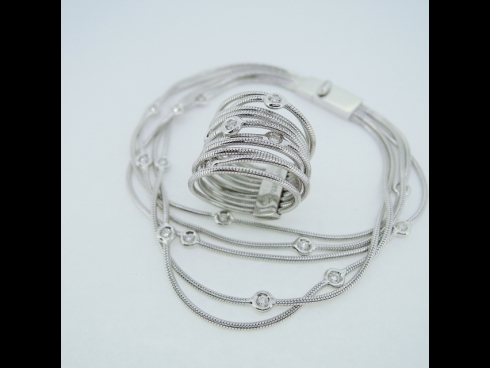 K18WGダイヤ（0.54ct）リング・ブレスレットセット　　　　（イタリア製）