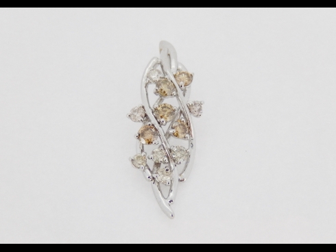 K18WGダイヤモンド(1.0ct)　ペンダント