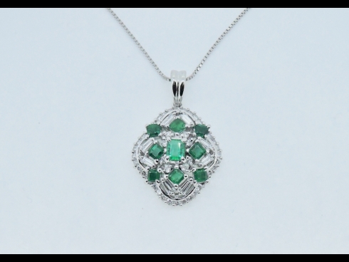 Pt エメラルド ダイヤモンド ペンダントネックレス