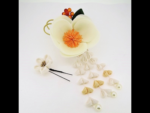 椿ふじ下がりフラワ－コ－ム＆ミニフラワ－2点セット　白