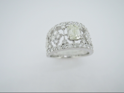 PT900 角ダイヤモンド リング