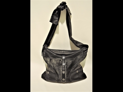 シャネルラムファ－ショルダ－バッグ（美品）