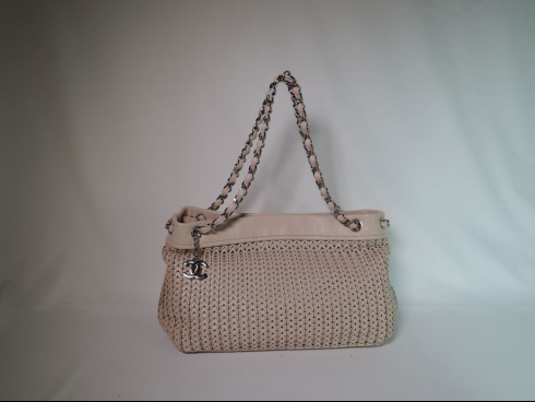 シャネルチェ－ンショルダ－バッグ　(USED)