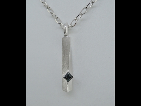 K18WGアレキサンドライト（0.365ct）ペンダントネックレス