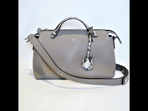 フェンディ－　BY THE WAY ショルダ－バッグ（未使用品）