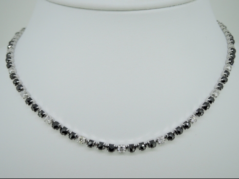 K18WG ダイヤモンド(BD8.07ct　WD2.43ct)　ネックレス